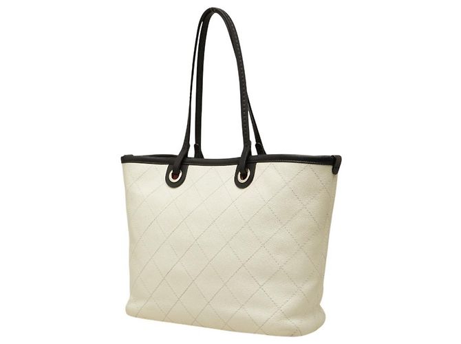 Borsa Tote Chanel On The Road Coco Mark Wild Stitch Bianco - vista 2