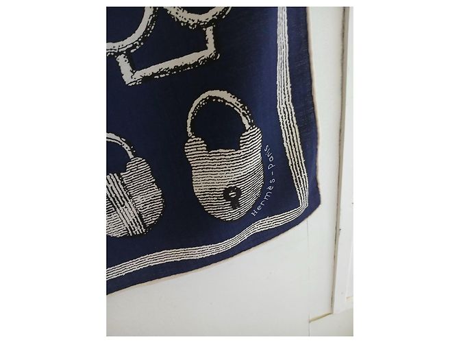 Carré Hermès Inventaire Poétique in seta e cashmere Bianco Blu - vista 4