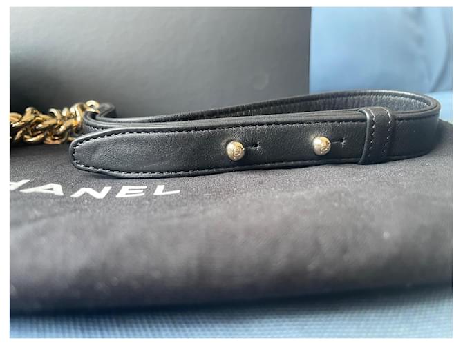 Chanel Borsa Boy Medium Nera Agnello Chevron Nero - vista 4