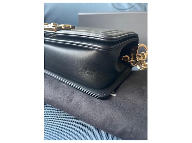 Chanel Borsa Boy Medium Nera Agnello Chevron Nero - vista 9