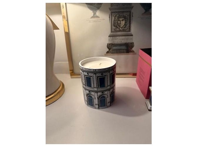 Fornasetti Profumi Keramik Duftkerze Weiß Blau Grau - Ansicht 2