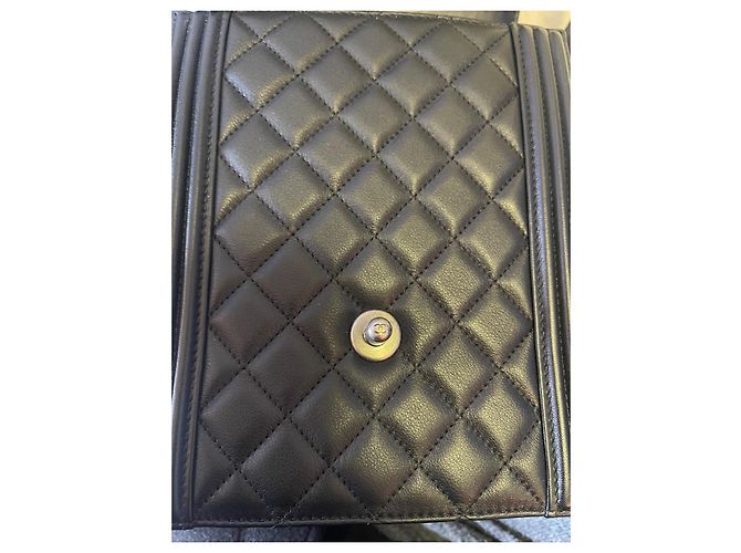 Borsa Chanel Boy Medium in pelle d'agnello nera Nero - vista 12