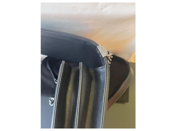 Borsa Chanel Boy Medium in pelle d'agnello nera Nero - vista 17