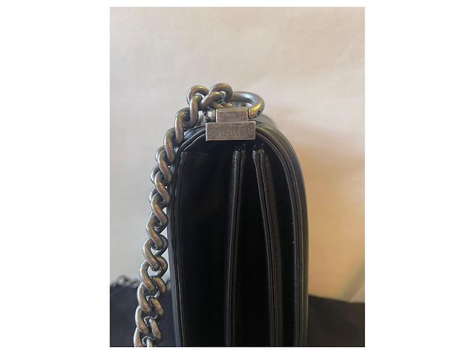 Borsa Chanel Boy Medium in pelle d'agnello nera Nero - vista 4