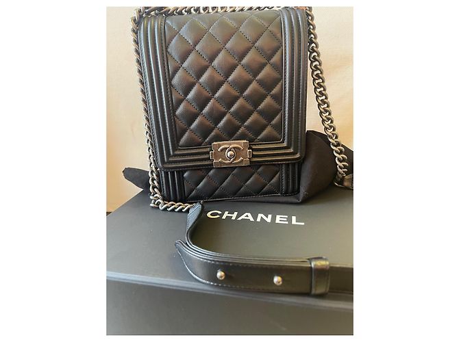 Borsa Chanel Boy Medium in pelle d'agnello nera Nero - vista 7