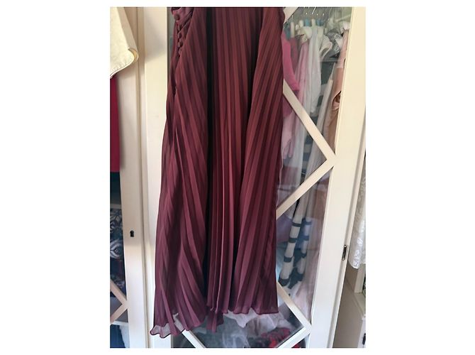 Christian Dior burgunderrotes plissiertes Seidenmaxikleid Bordeaux - Ansicht 10
