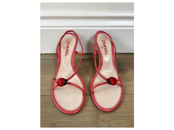 Chanel Ladybug Slingback Sandalen Rosa Pink - Ansicht 3