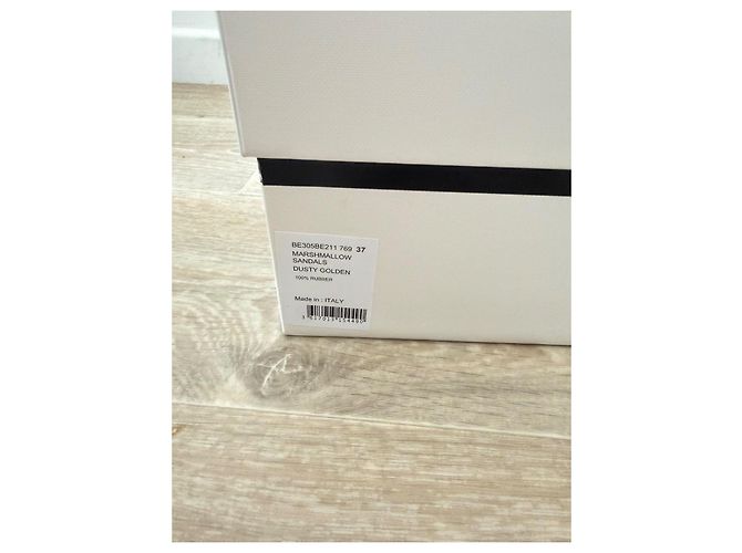 Sandali con zeppa Givenchy Marshmallow in gomma dorata D'oro - vista 6
