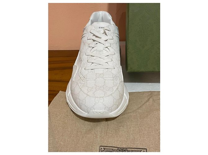 Gucci GG Supreme Fabric Sneakers White - view 2