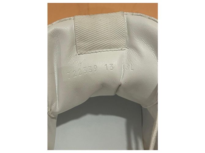 Gucci GG Supreme Fabric Sneakers White - view 6