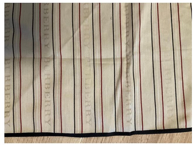 Carré Burberry a righe Nero Rosso Beige - vista 2