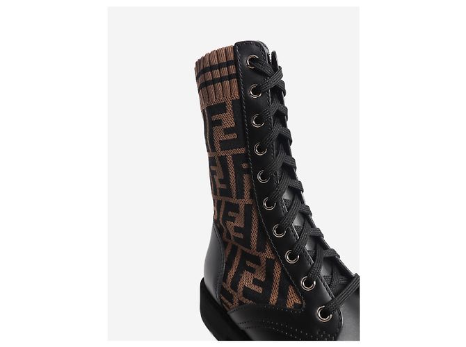 Fendi Botas con estampado Zucca negro y marrón - talla EU 36.5 (UK 3.5) - vista 4