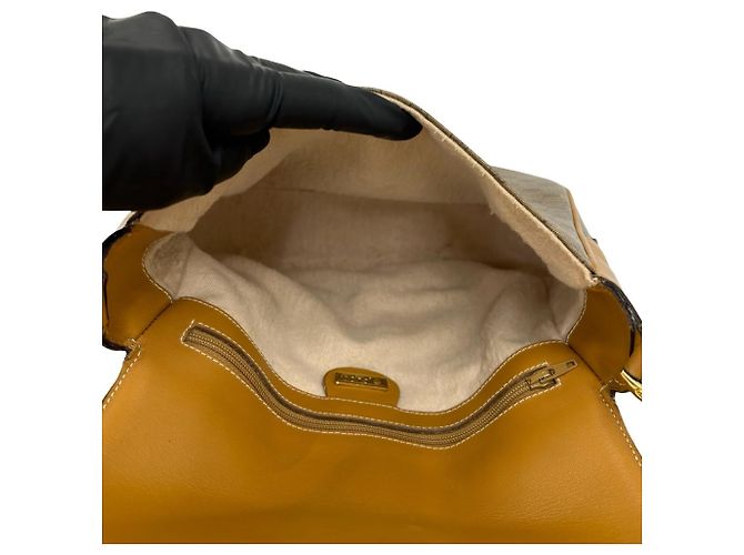 Borsa a tracolla Gucci in pelle marrone - vista 9