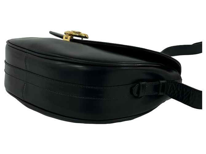 Céline Celine Vintage Carriage Hardware Schultertasche aus Kalbsleder Schwarz - Ansicht 8