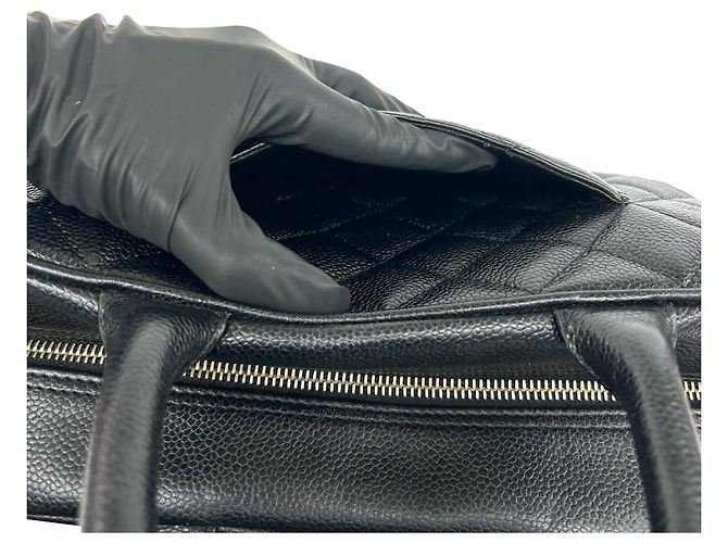 Timeless Mini borsa Boston Chanel Matelassé Coco Caviar Skin Nero - vista 10