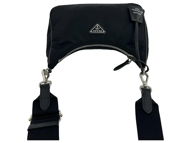 Saffiano Prada Re-Edition Schultertasche mit Triangle-Logo Schwarz - Ansicht 4