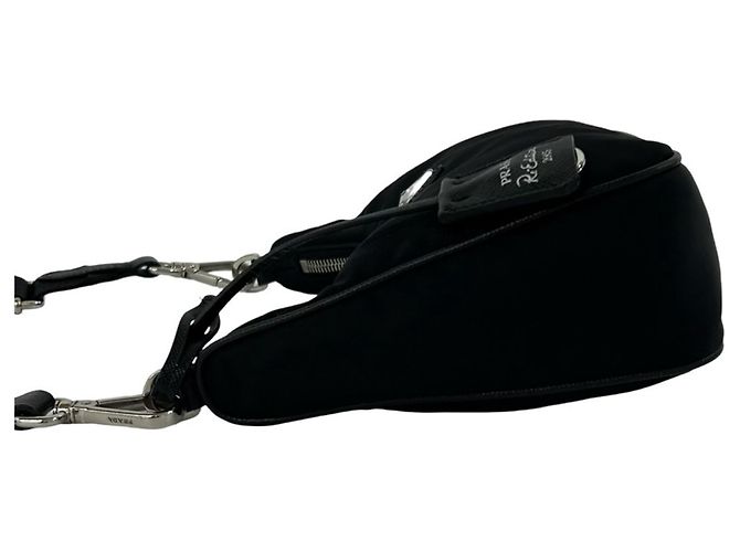 Saffiano Prada Re-Edition Schultertasche mit Triangle-Logo Schwarz - Ansicht 5