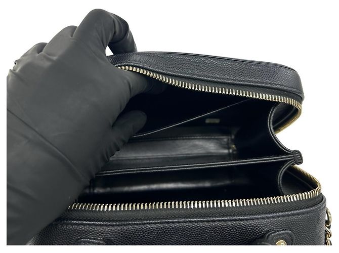 Borsa Chanel CC Filigree Matelassé Caviar Skin Nero - vista 10