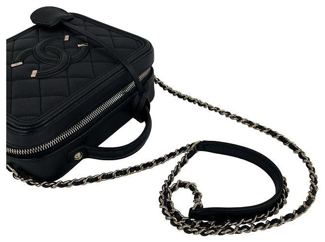 Borsa Chanel CC Filigree Matelassé Caviar Skin Nero - vista 4