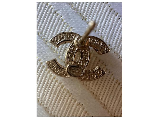 Orecchini a lobo Chanel CC con perle e tono oro Bianco D'oro - vista 5