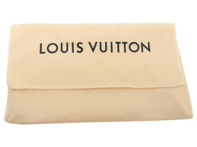 Carteira Zippy Louis Vuitton (M80321) - vista 9