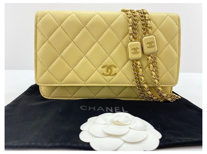 Borsa a Spalla Chanel Mini Matelassé Gialla Giallo - vista 15