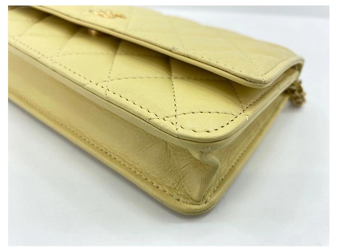 Borsa a Spalla Chanel Mini Matelassé Gialla Giallo - vista 8