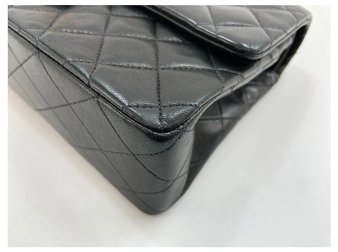 Timeless CHANEL Matelassé 25 Bolsa de Ombro Preto - vista 9
