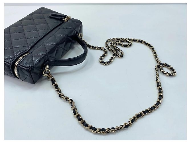 Timeless Borsa a Spalla Chanel Matelassé in Nero - vista 10