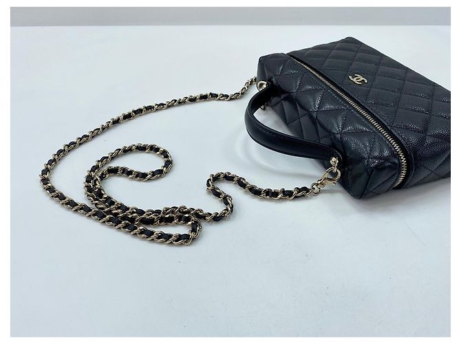 Timeless Borsa a Spalla Chanel Matelassé in Nero - vista 9