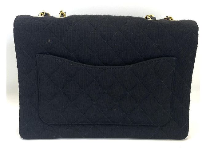 Borsa a tracolla Chanel Matelassé Oval Flap Chain Nero - vista 2