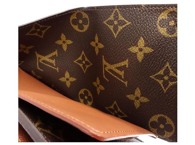 Cartera tríptico Monogram Louis Vuitton Castaño - vista 9