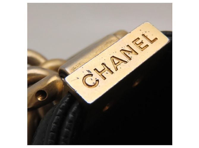 Borsa a tracolla Chanel Boy Chanel in pelle di vitello nera Nero - vista 20