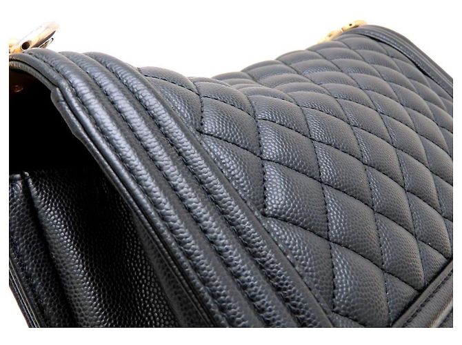 Borsa a tracolla Chanel Boy Chanel in pelle di vitello nera Nero - vista 24