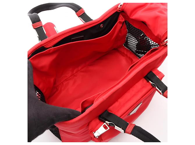 Saffiano Sac à main Prada Re-Nylon Pet Bag Noir Rouge - vue 3