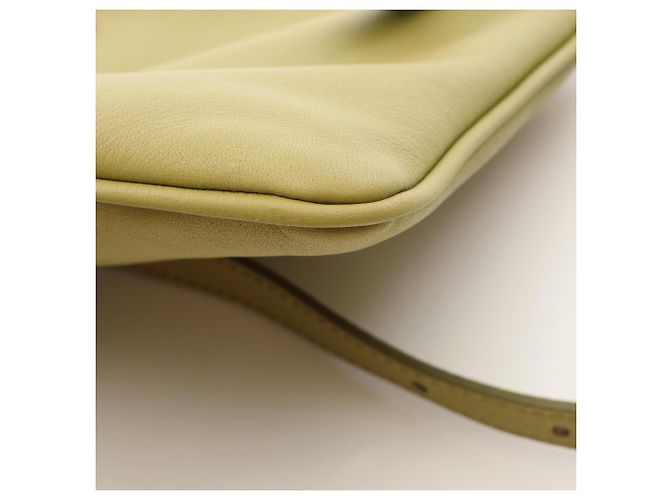 Borsa a tracolla in pelle grainé morbida verde Prada - vista 7