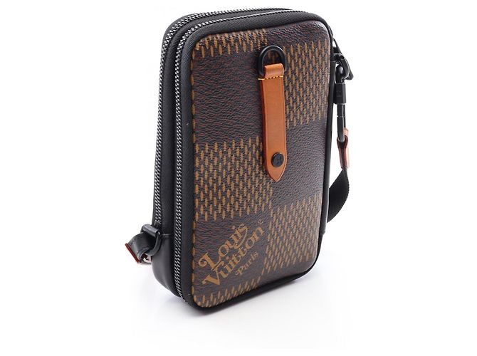 Louis Vuitton x NIGO Double Phone Pouch Shoulder Bag Marrone Multicolore Damier ebene - vista 2