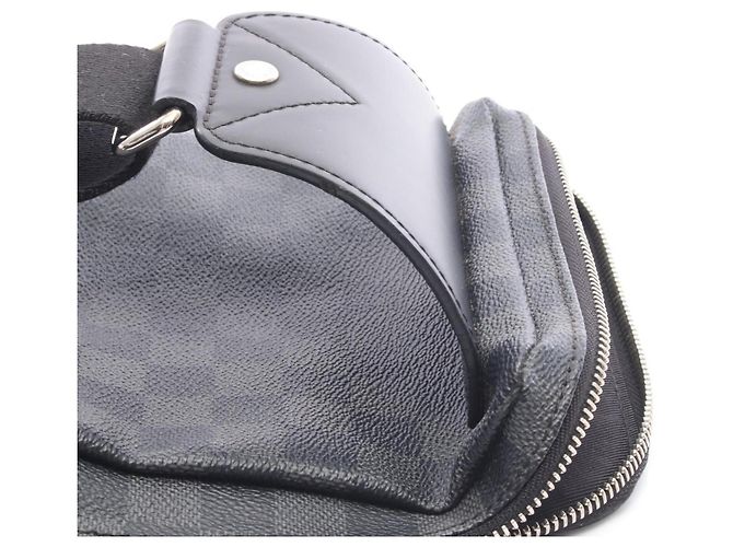 Borsa a tracolla Louis Vuitton Avenue Nero Damier ebene - vista 9