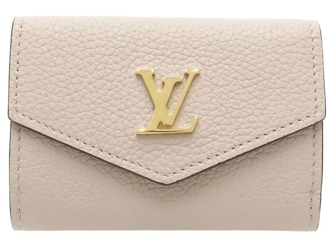 Cartera tríptico Louis Vuitton en piel de becerro grisácea - vista 2