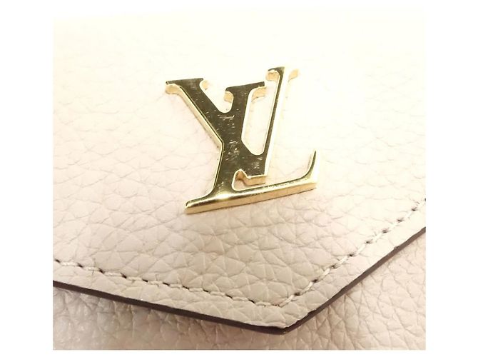 Cartera tríptico Louis Vuitton en piel de becerro grisácea - vista 8