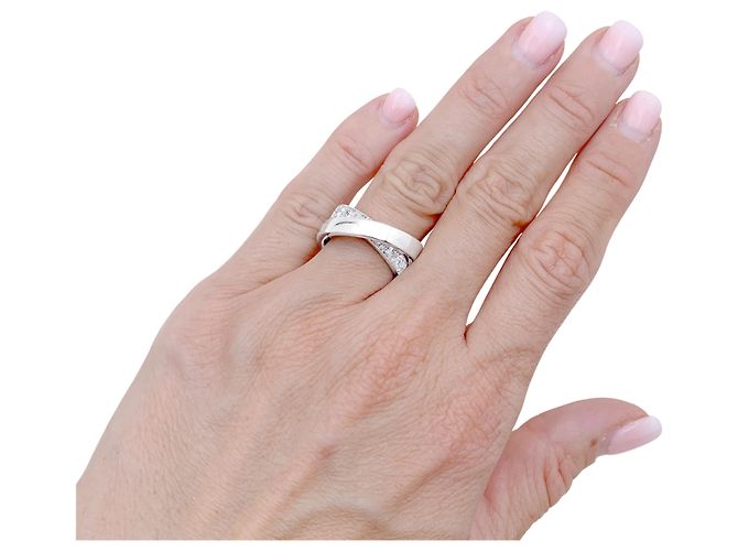Anello Cartier, "Nouvelle Vague", oro bianco e diamanti. - vista 6