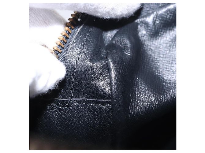LOUIS VUITTON Epi Trocadero 23 Borsa a Spalla Nera M52302 LV Auth ka5573 Nero - vista 12