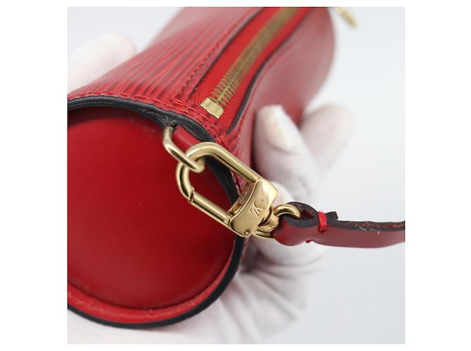 LOUIS VUITTON Epi Soufflot Pouch Accessory Pouch Rosso LV Auth ep15641 - vista 17