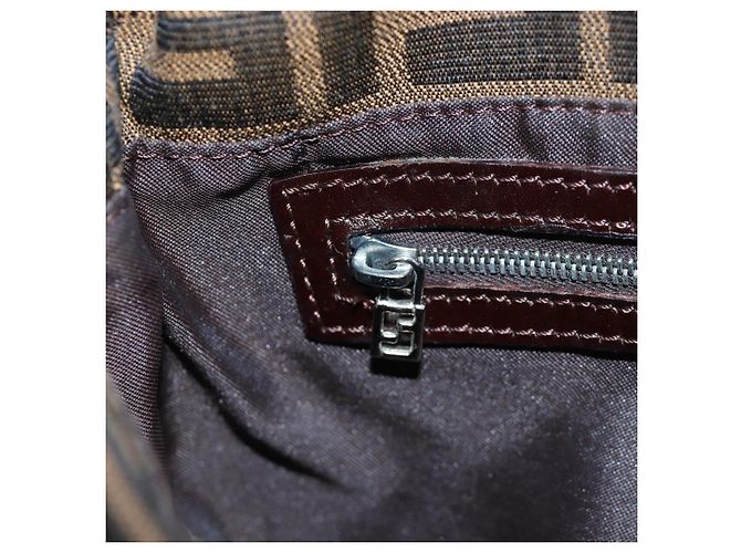 FENDI Zucca Canvas Mamma Baguette Borsa a Spalla Marrone Nero Auth 192460M - vista 24
