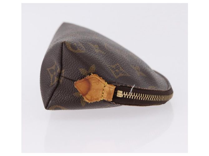 LOUIS VUITTON Monogram Pochette Cosmetic PM Pochette M43998 LV Auth 193337 Monogramma - vista 4
