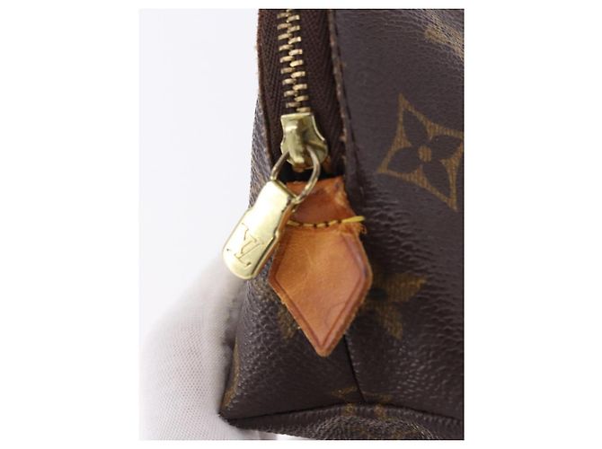 LOUIS VUITTON Monogram Pochette Cosmetic PM Pochette M43998 LV Auth 193337 Monogramma - vista 9