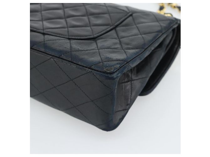 CHANEL Borsa a Spalla Chain Matelasse 25 in Pelle di Agnello Nera e Oro CC Auth 195247V Nero D'oro - vista 12