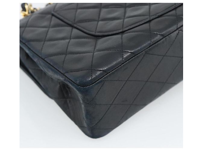 CHANEL Borsa a Spalla Chain Matelasse 25 in Pelle di Agnello Nera e Oro CC Auth 195247V Nero D'oro - vista 13