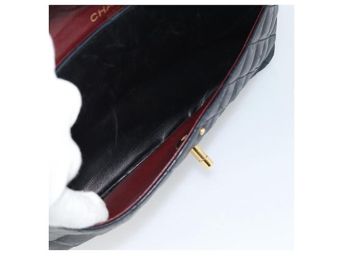 CHANEL Borsa a Spalla Chain Matelasse 25 in Pelle di Agnello Nera e Oro CC Auth 195247V Nero D'oro - vista 22