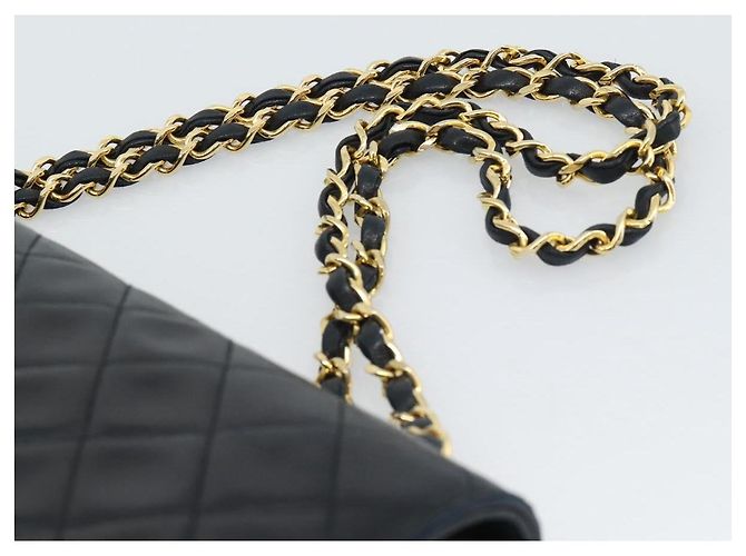 CHANEL Borsa a Spalla Chain Matelasse 25 in Pelle di Agnello Nera e Oro CC Auth 195247V Nero D'oro - vista 8